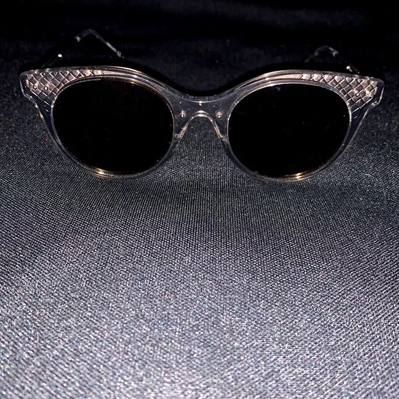 Bottega Veneta | Accessories | Bottega Veneta Cat Eye  display picture 1